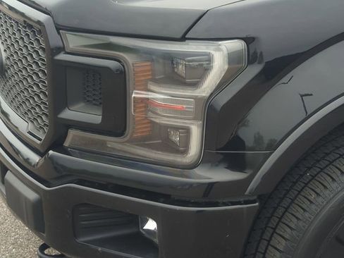 Used 2019 Ford F150 Lariat w/ Equipment Group 502A Luxury AWD/4WD image 9