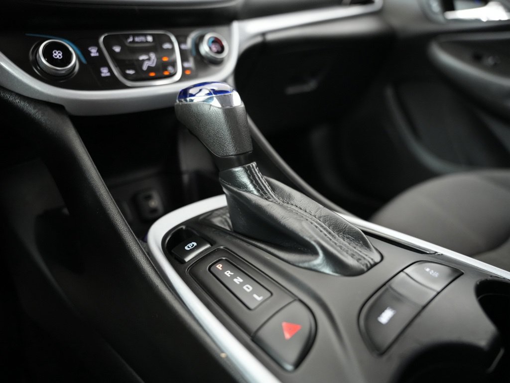 Used 2018 Chevrolet Volt LT FWD image 28