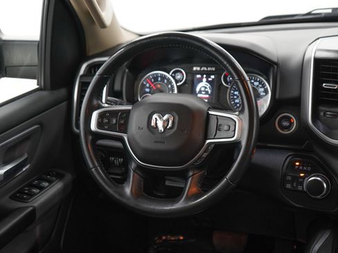 Used 2019 RAM 1500 Big Horn AWD/4WD image 14