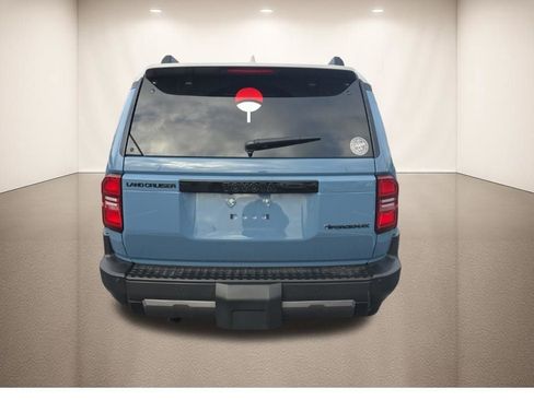 Used 2025 Toyota Land Cruiser w/ Premium Package image 8