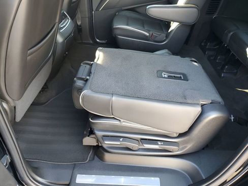 Used 2022 Cadillac Escalade ESV Premium Luxury image 20