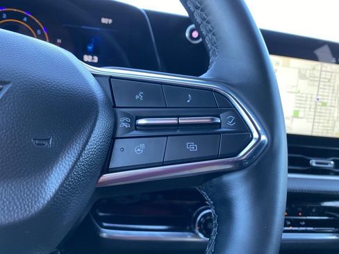 Used 2025 Chevrolet Equinox LT image 30