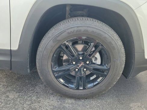 Used 2022 GMC Terrain AT4 w/ Infotainment Package II AWD/4WD image 2