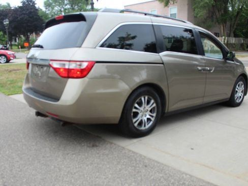 Used 2012 Honda Odyssey EX-L image 6