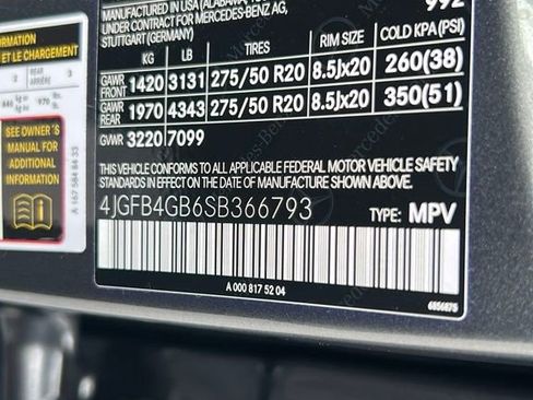 Used 2025 Mercedes-Benz GLE 450e 4MATIC image 46