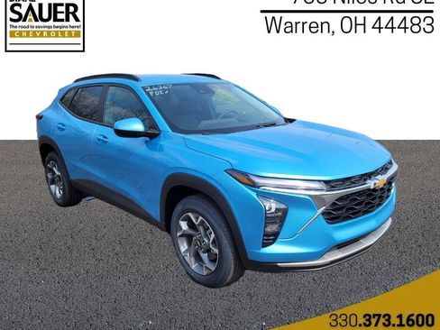 New 2026 Chevrolet Trax LT FWD image 1