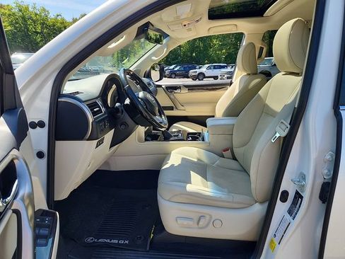 Used 2021 Lexus GX 460 Premium w/ Premium Package AWD/4WD image 17