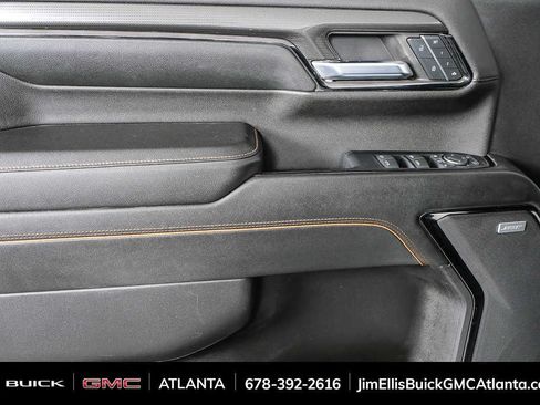 Used 2024 GMC Sierra 2500 AT4 w/ Technology Package AWD/4WD image 5