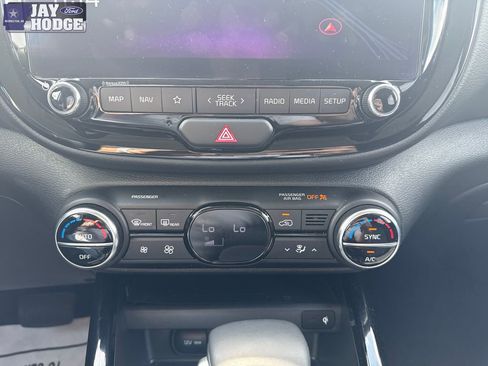 Used 2025 Kia Soul EX FWD image 14