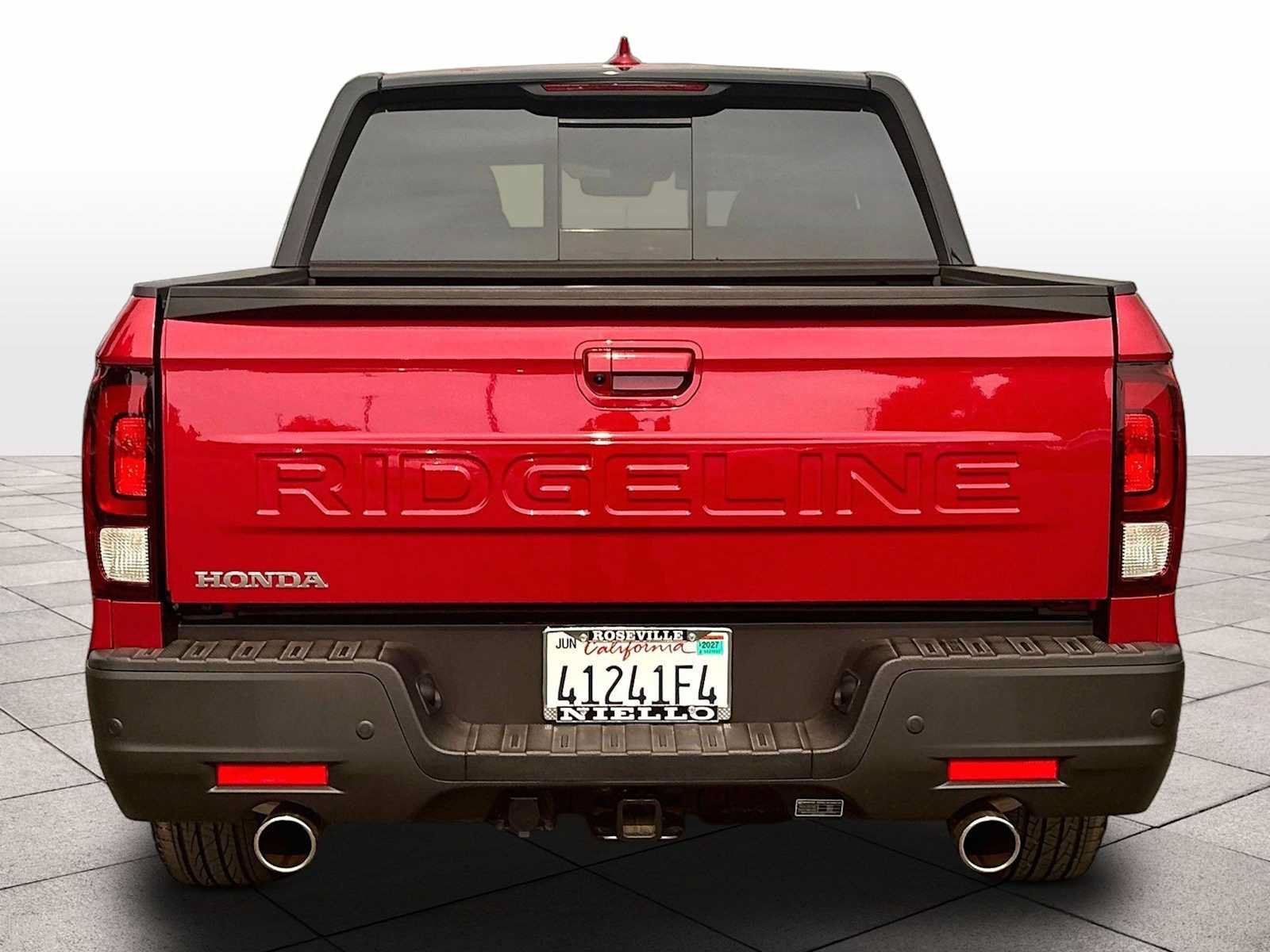 Used 2025 Honda Ridgeline Black Edition image 7