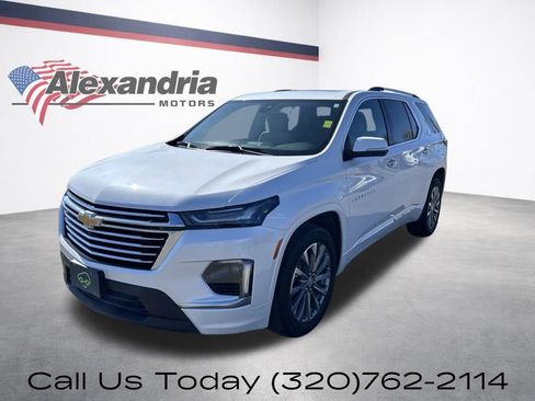 Certified 2023 Chevrolet Traverse Premier AWD/4WD image 1