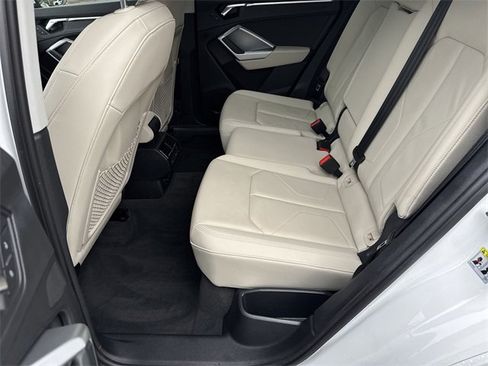 Used 2020 Audi Q3 2.0T Premium w/ Convenience Package image 14