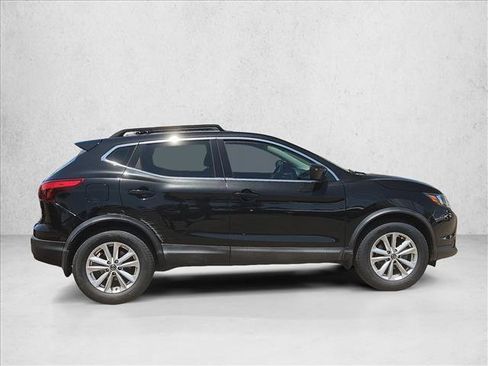 Used 2019 Nissan Rogue Sport S w/ Appearance Package FWD image 4