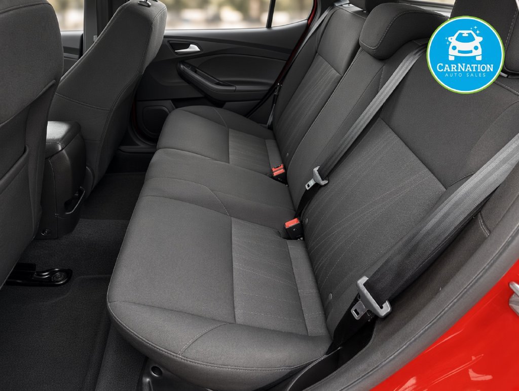 Used 2016 Ford Focus SE w/ SE Power Seat Package FWD image 5