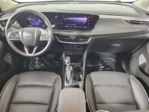 Used 2025 Buick Encore GX Avenir w/ Avenir Convenience Package FWD image 16