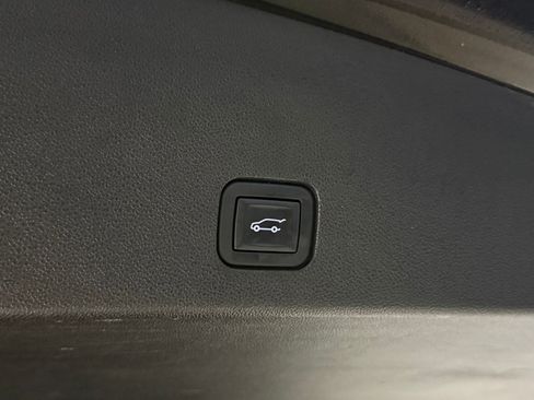 Certified 2023 Cadillac XT6 Luxury image 44