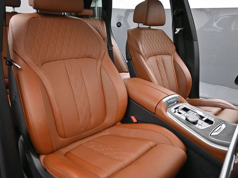 Used 2025 BMW X5 xDrive40i image 21