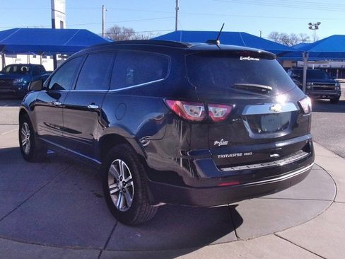 Used 2017 Chevrolet Traverse LT image 11
