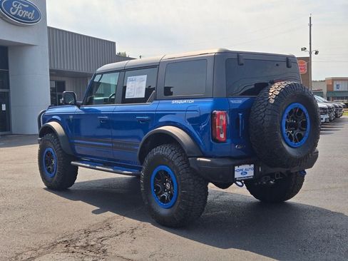 Used 2021 Ford Bronco First Edition AWD/4WD image 3