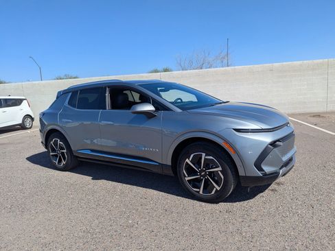 Used 2024 Chevrolet Equinox EV LT w/ Active Safety Package 3 image 6