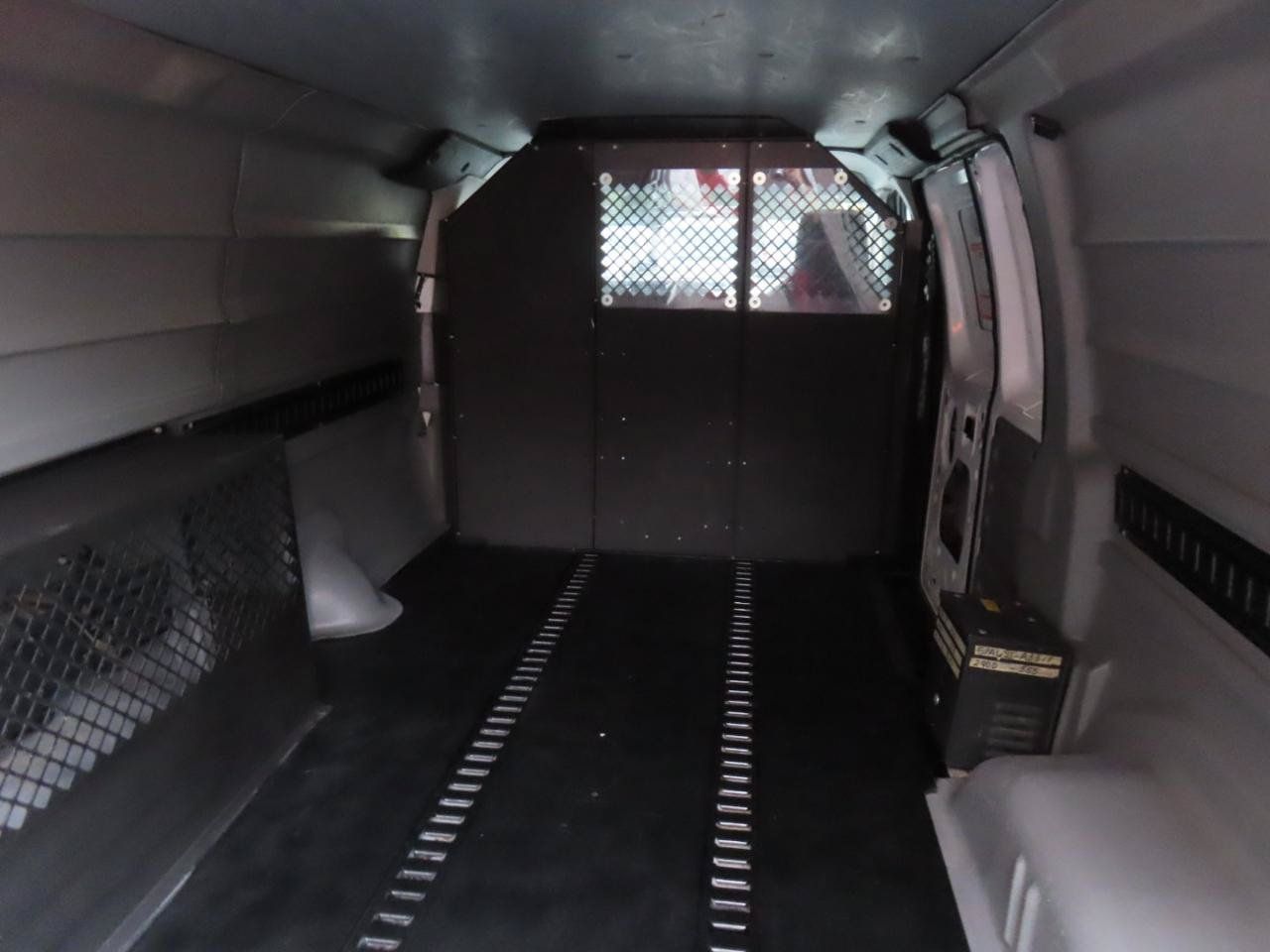 Used 2012 Ford E-150 and Econoline 150 RWD image 21