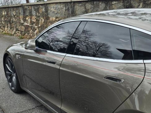 Used 2016 Tesla Model S 90D image 17