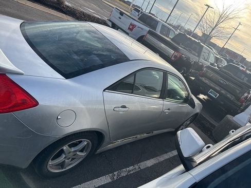 Used 2009 Pontiac G6 Sedan w/ Sport Package 2 image 11