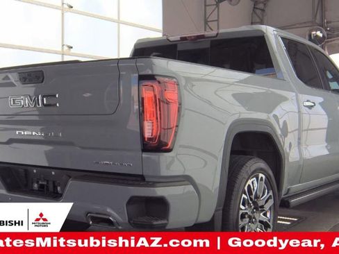 Used 2025 GMC Sierra 1500 Denali Ultimate image 3