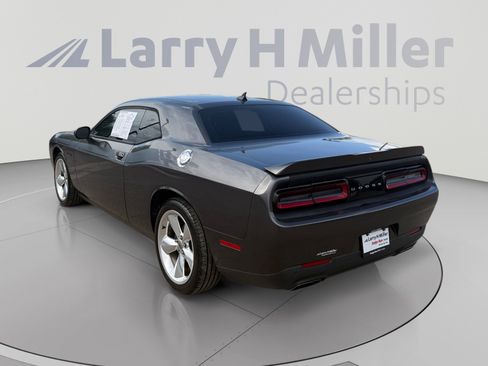 Used 2017 Dodge Challenger R/T Plus RWD image 3