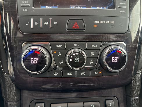 Used 2017 Buick Enclave Leather AWD/4WD image 24