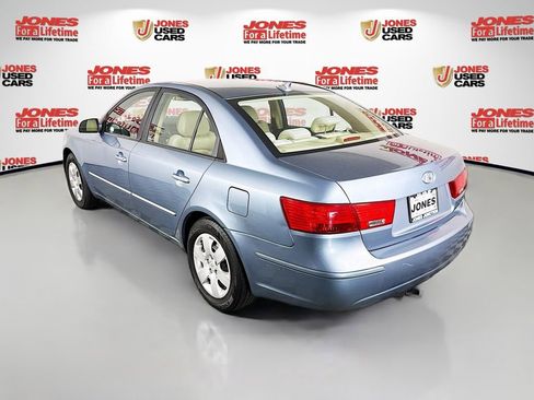 Used 2009 Hyundai Sonata GLS FWD image 2