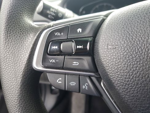 Used 2018 Honda Accord EX image 26