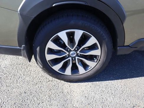 Certified 2025 Subaru Outback Limited w/ Popular Package #2 image 41