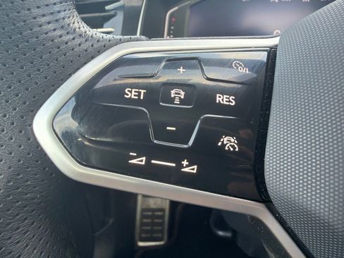 Used 2025 Volkswagen Jetta GLI Autobahn FWD image 23