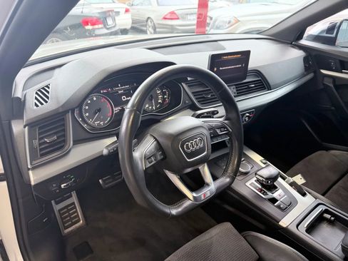 Used 2019 Audi SQ5 Premium w/ Convenience Package image 15