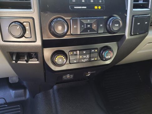 Used 2021 Ford F350 XL w/ Power Equipment Group image 19