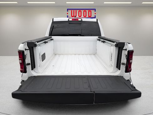 Used 2025 RAM 1500 Big Horn AWD/4WD image 9