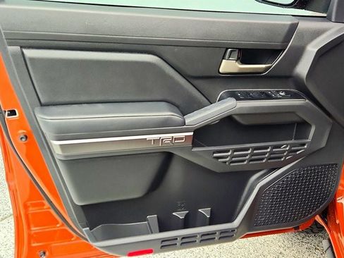 Used 2025 Toyota Tacoma TRD Off-Road image 10