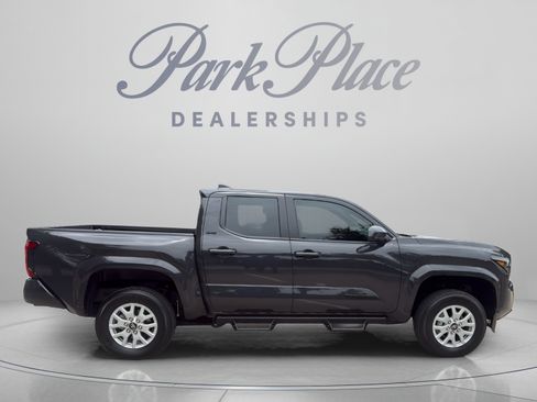 Used 2026 Toyota Tacoma SR5 AWD/4WD image 6