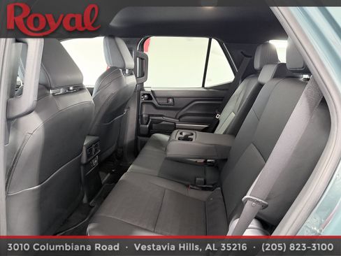 Used 2025 Toyota 4Runner TRD Off-Road Premium AWD/4WD image 12