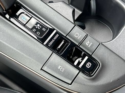 Used 2023 Toyota Crown AWD/4WD image 72
