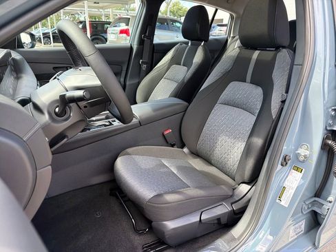 New 2026 Nissan Sentra SV w/ SV Convenience Package FWD image 28