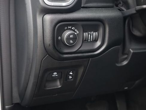 Used 2022 RAM 1500 Laramie w/ Sport Appearance Package AWD/4WD image 11