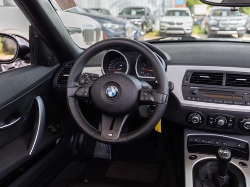 Used 2006 BMW M Roadster RWD image 28