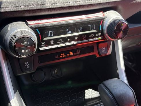 Certified 2025 Toyota RAV4 XLE FWD image 22