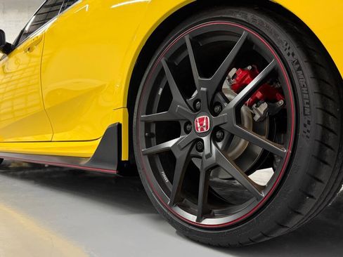 Used 2021 Honda Civic Type R Limited image 25
