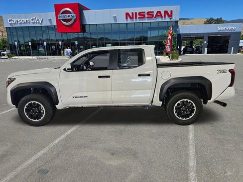 Used 2024 Toyota Tacoma TRD Off-Road AWD/4WD image 8