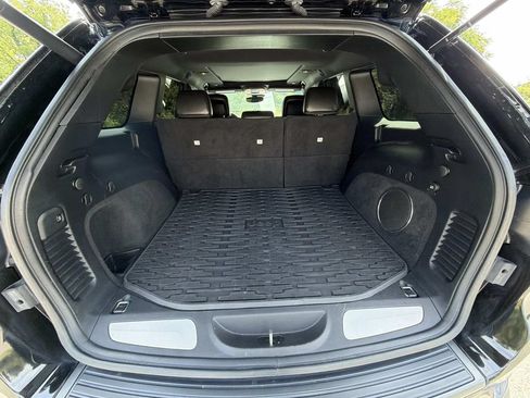 Used 2019 Jeep Grand Cherokee High Altitude AWD/4WD image 13