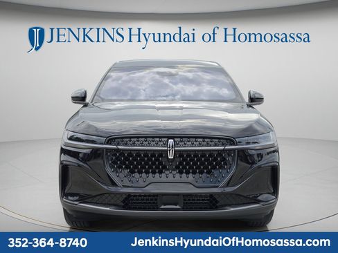 Used 2024 Lincoln Nautilus Premier w/ Jet Appearance Package AWD/4WD image 12