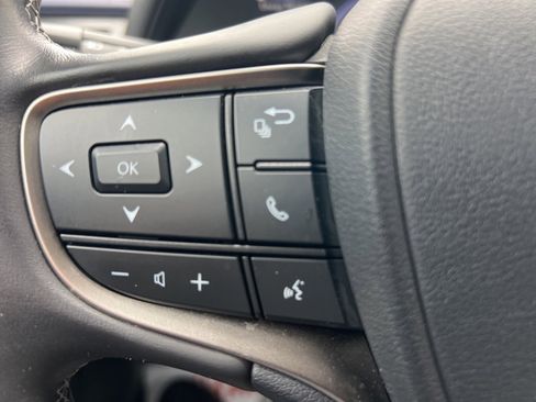 Used 2022 Lexus UX 250h 250h Base image 32